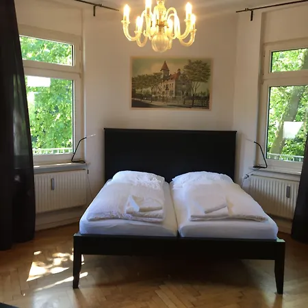 Central Pension Pensión 2*