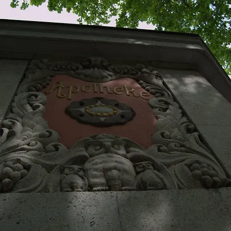 Central Pension Pensión 2*